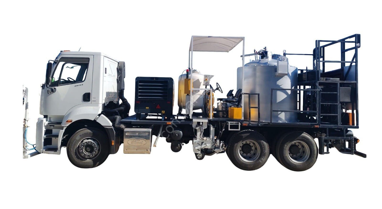 TRYRXP TR1500 Termoplastik Yol Çizgi Aracı – Hava Spreyli Üst Yapı