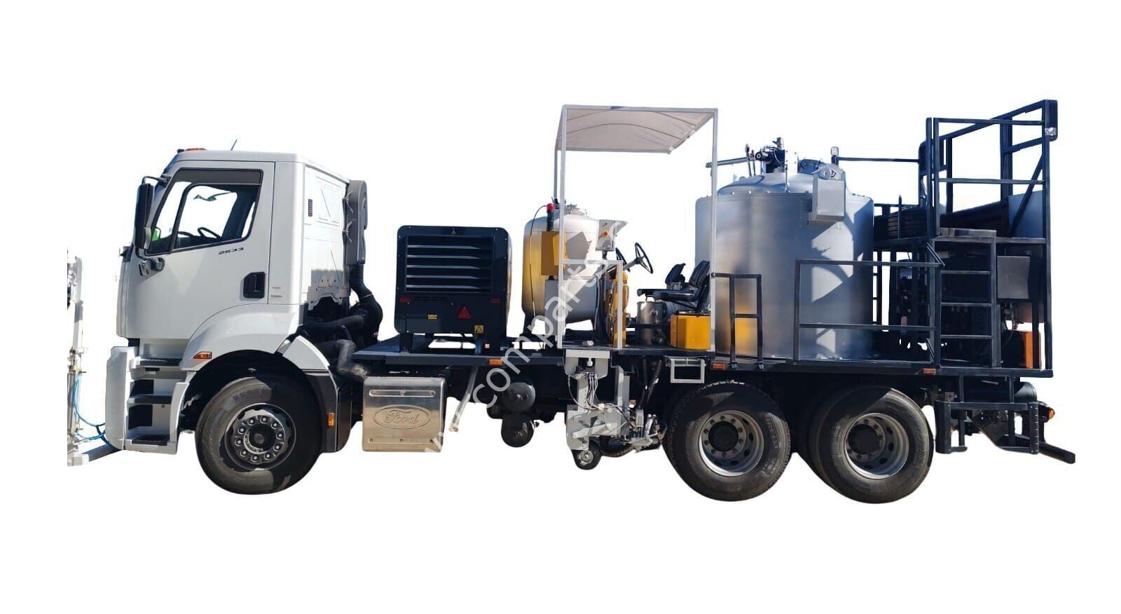 TRYRXP TR1500 Termoplastik Yol Çizgi Aracı – Hava Spreyli Üst Yapı